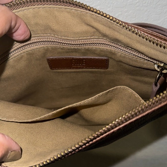 Frye clutch with crossbody strap - Picture 7 of 7